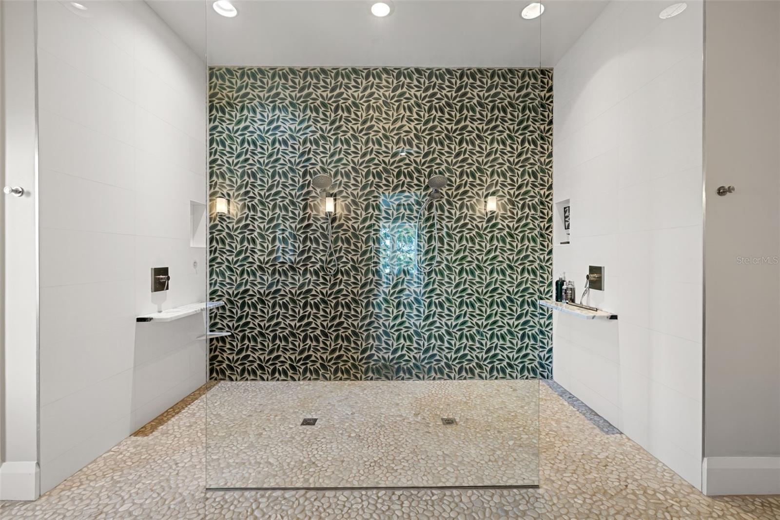 14 W SPANISH MAIN ST