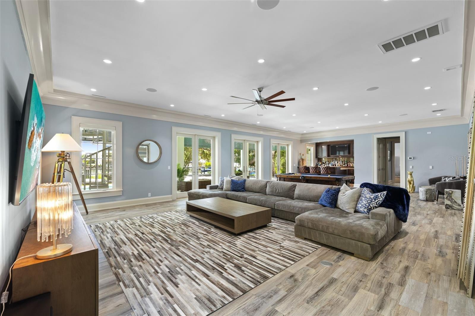 14 W SPANISH MAIN ST