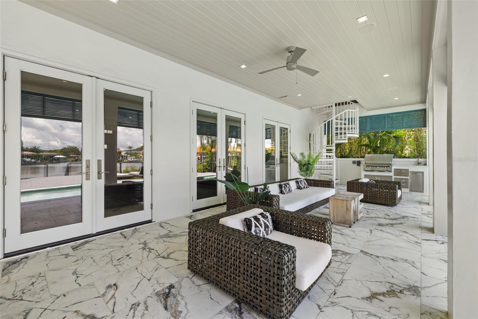 14 W SPANISH MAIN ST