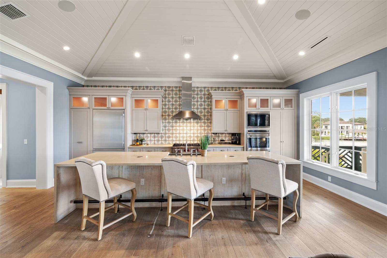 14 W SPANISH MAIN ST