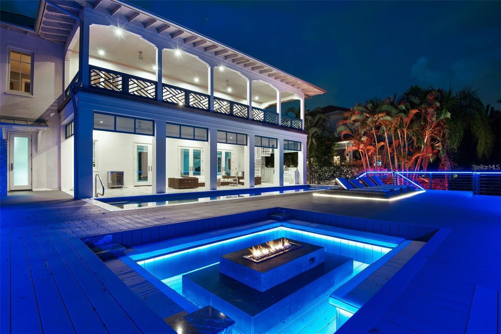 14 W SPANISH MAIN ST