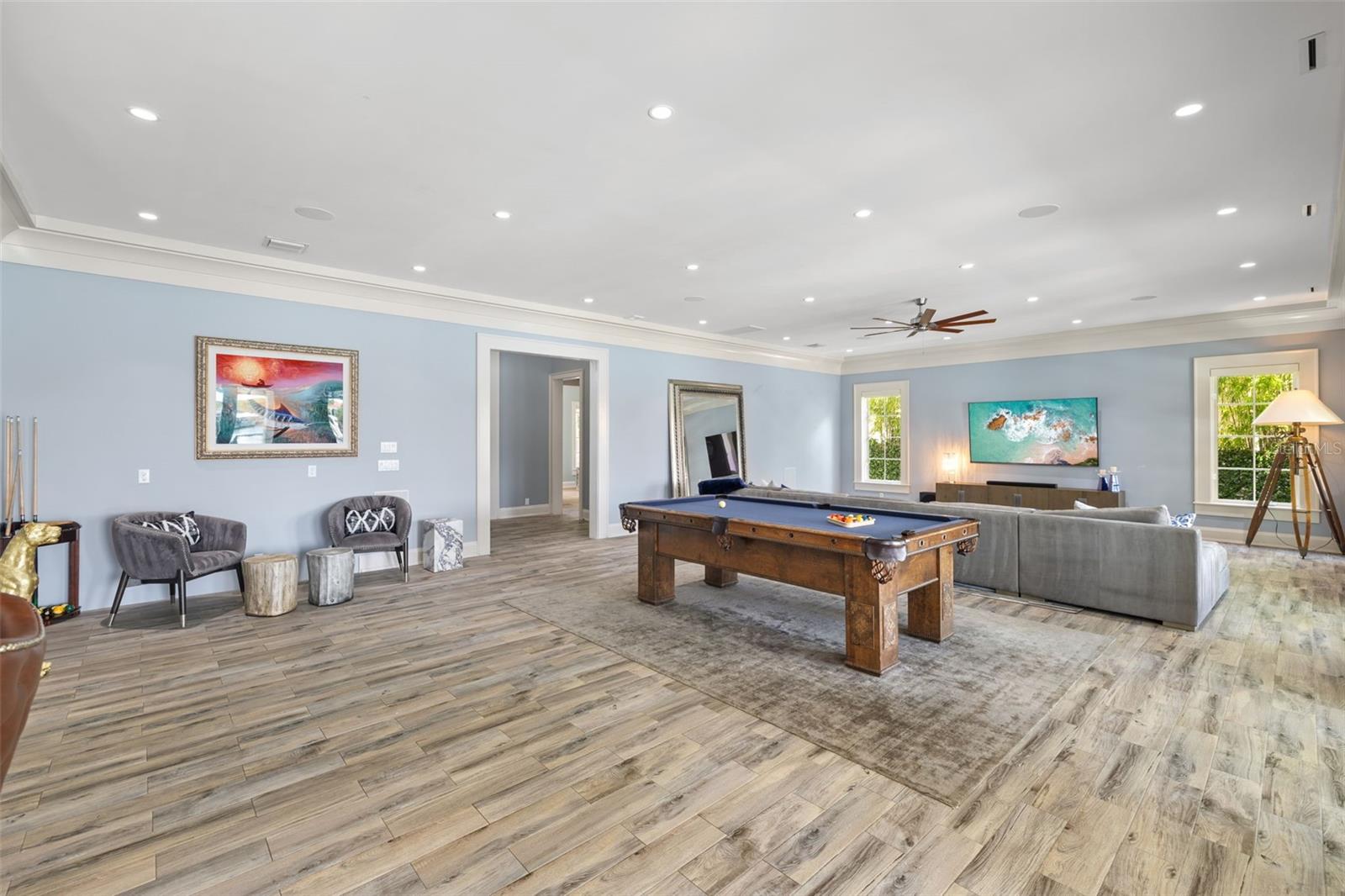 14 W SPANISH MAIN ST