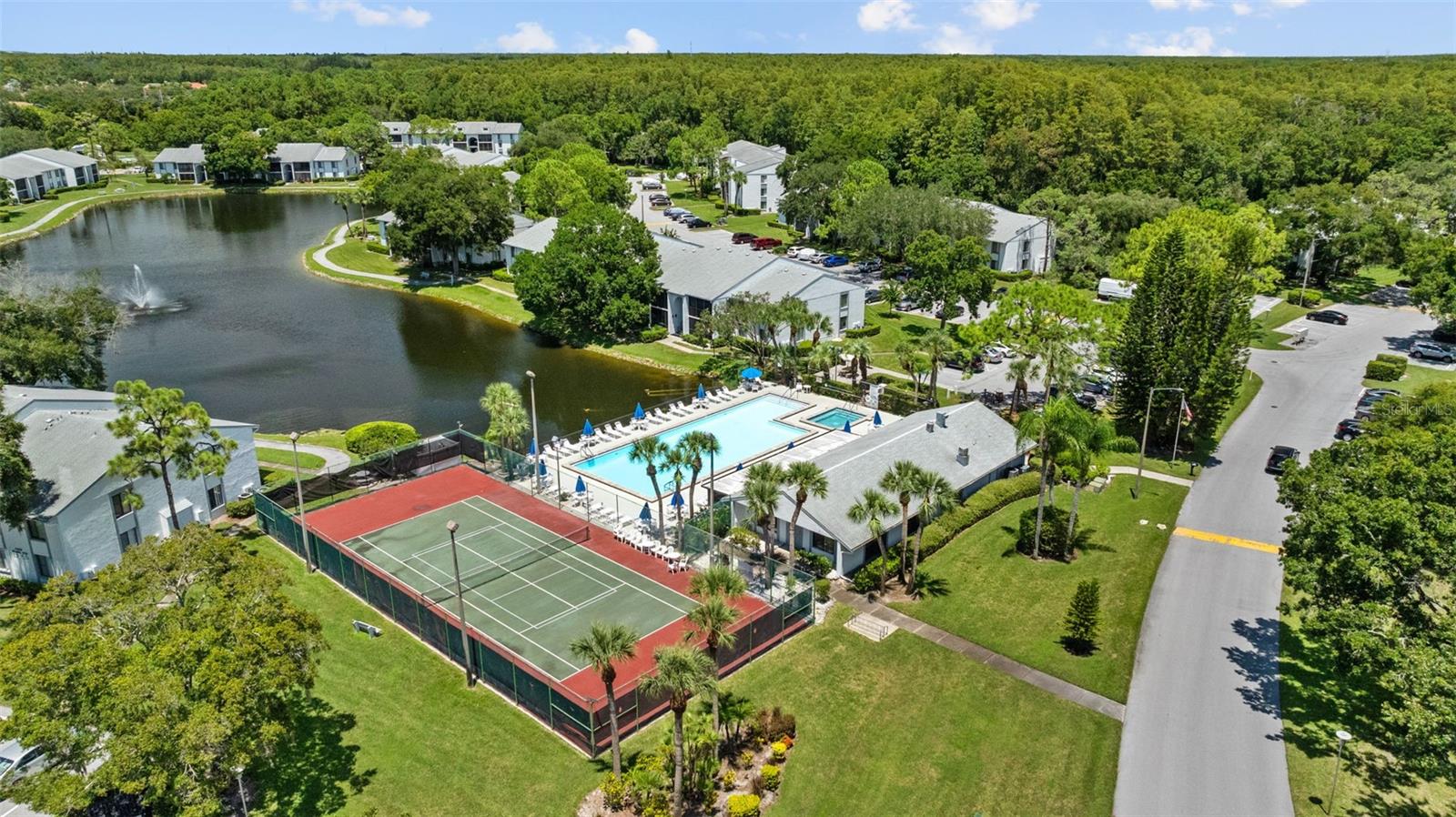 1398 SHADY PINE WAY #F1