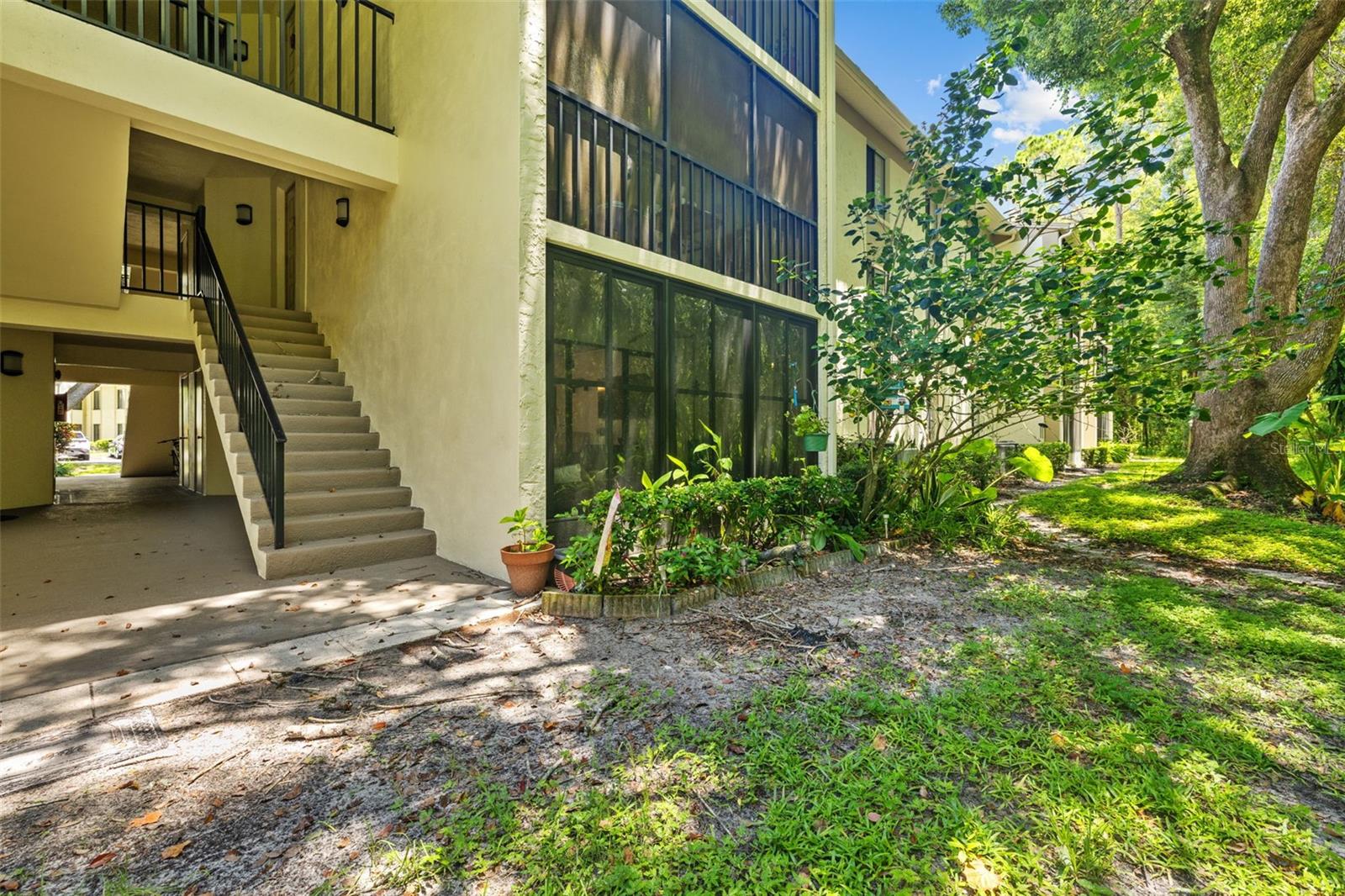1398 SHADY PINE WAY #F1