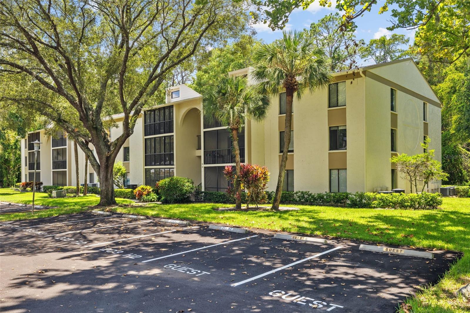 1398 SHADY PINE WAY #F1