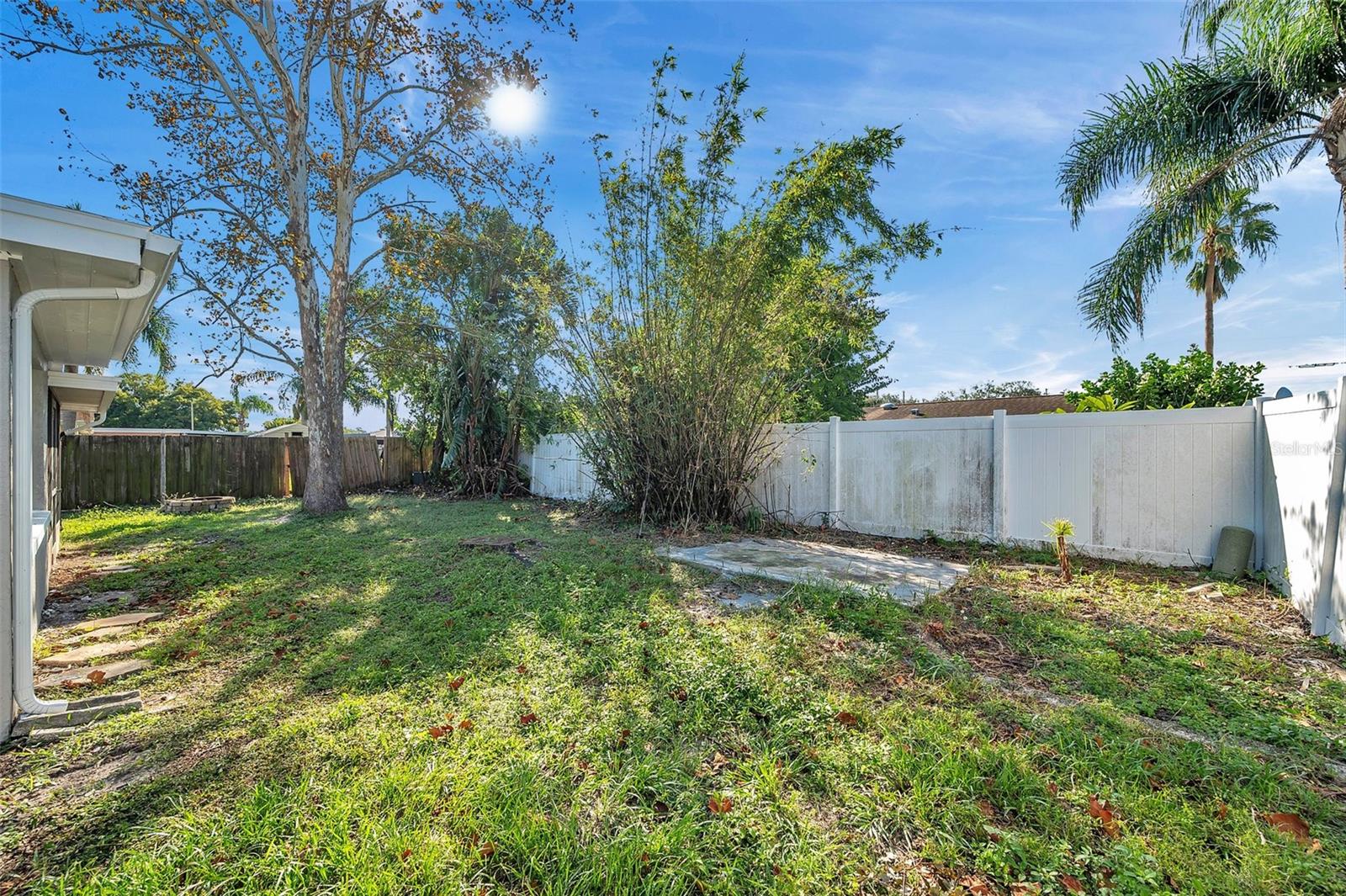 5728 DOLORES DR