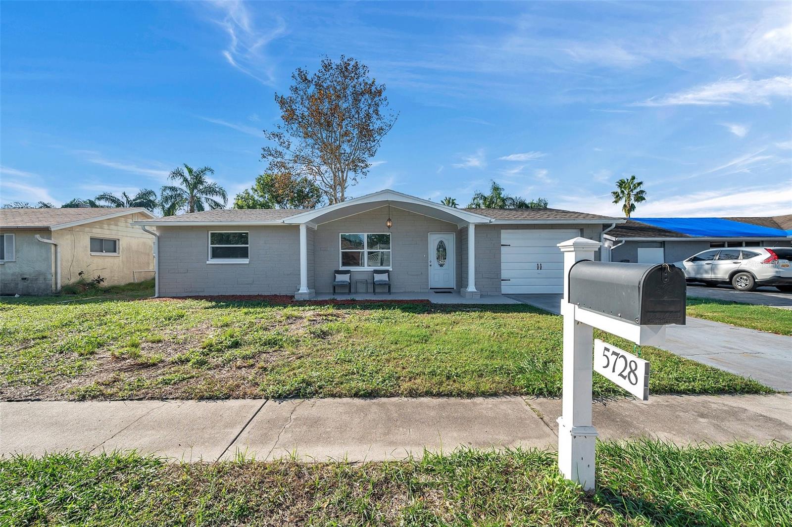 5728 DOLORES DR