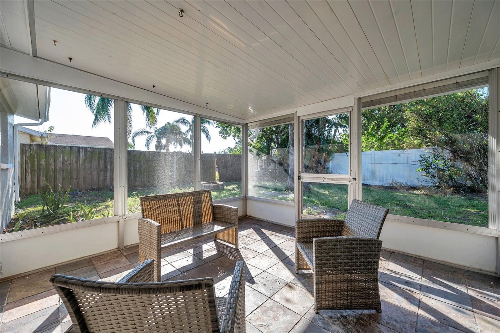 5728 DOLORES DR