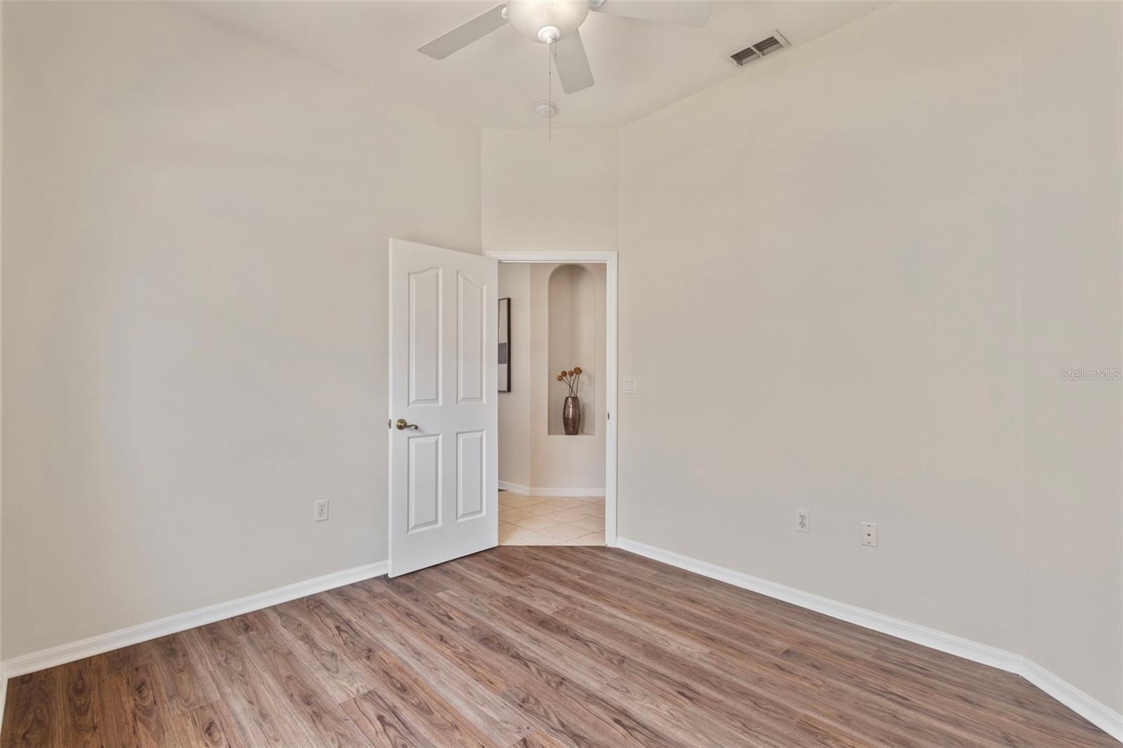 2616 TOTTENHAM DR