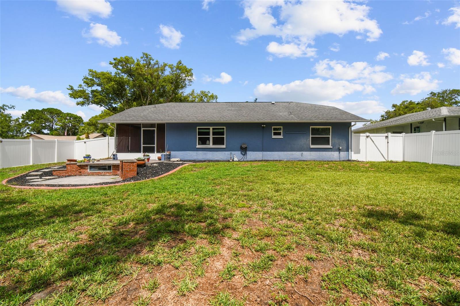 8823 ARUBA LN