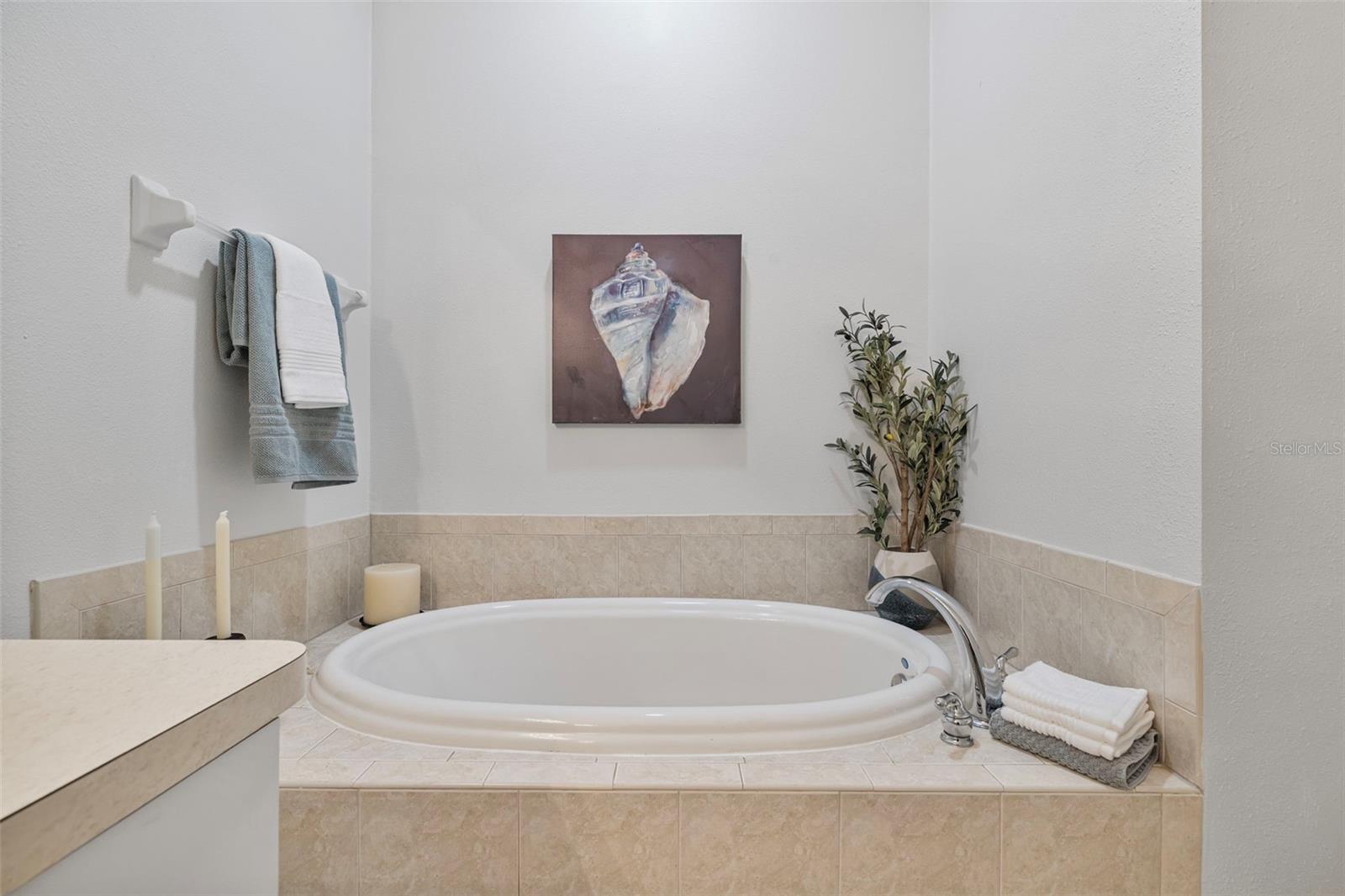 2537 STANHOPE DR