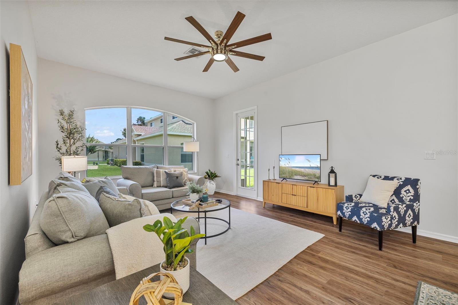 2537 STANHOPE DR