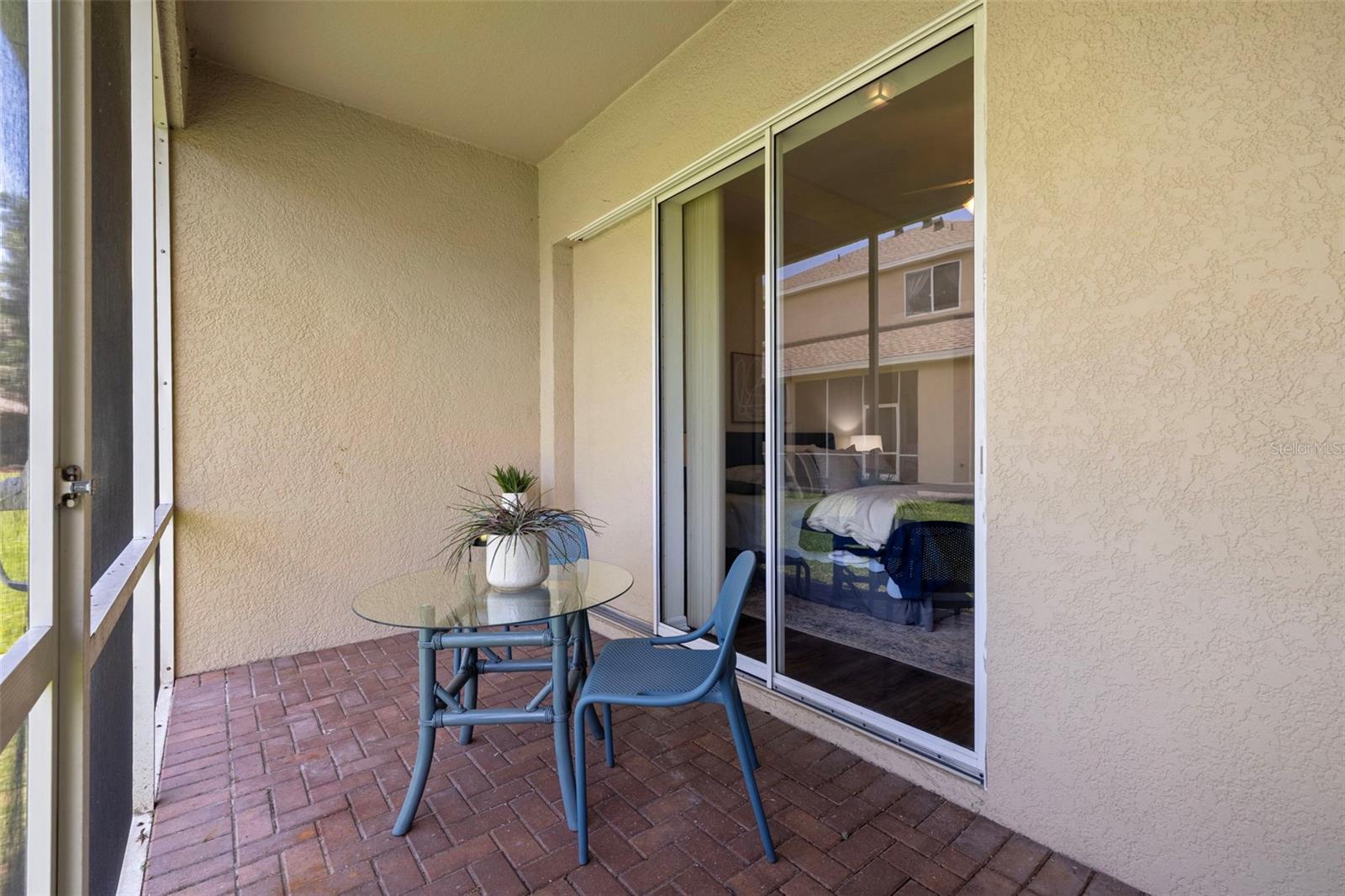2537 STANHOPE DR