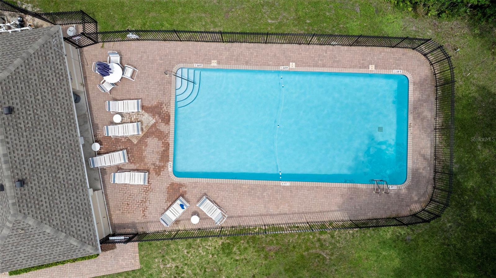 2537 STANHOPE DR