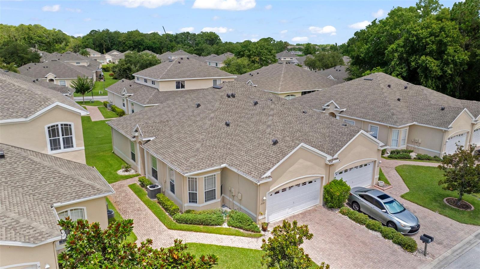 2537 STANHOPE DR