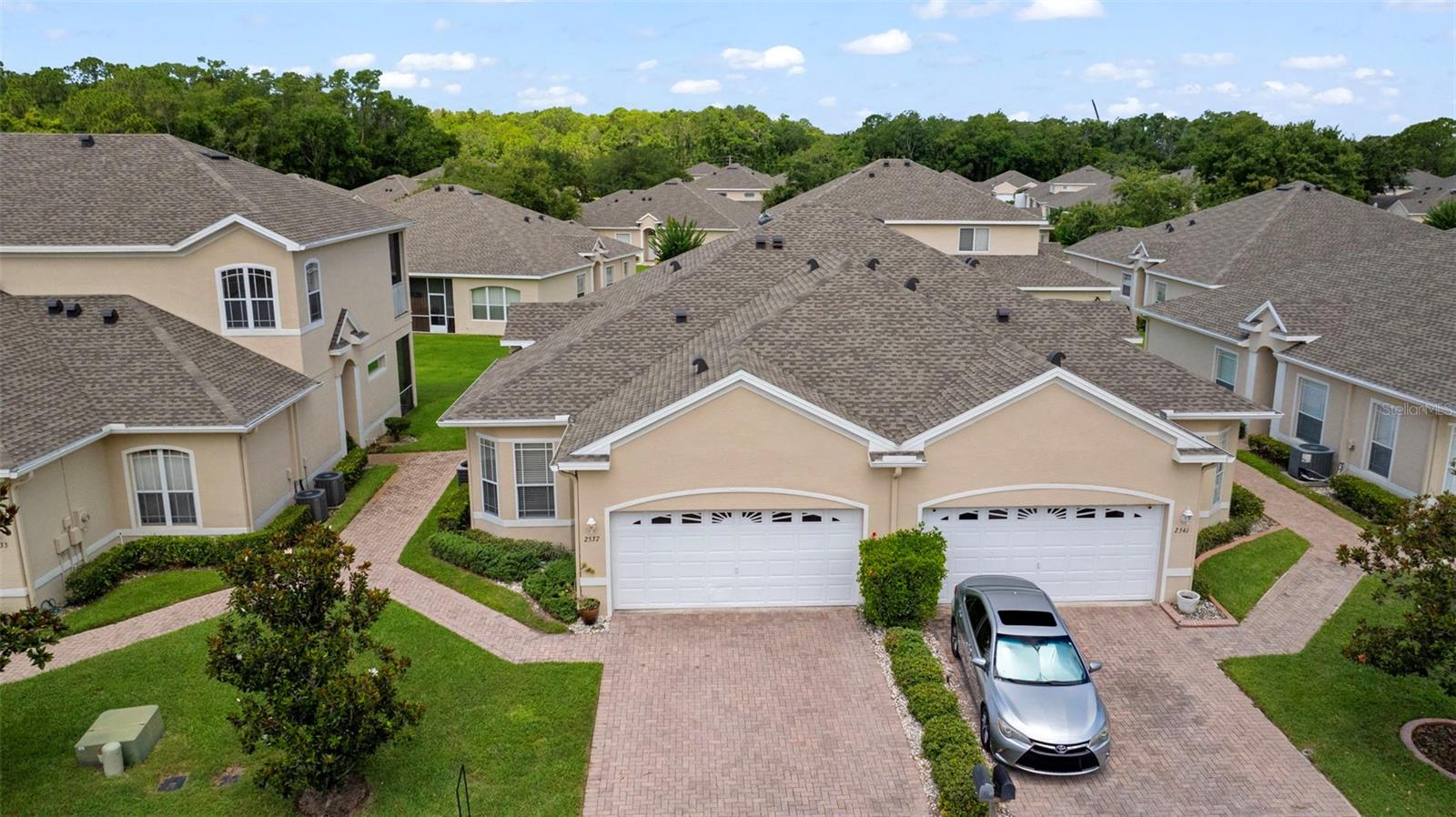 2537 STANHOPE DR