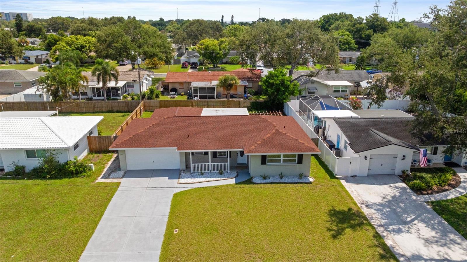 1253 GRENADA AVE
