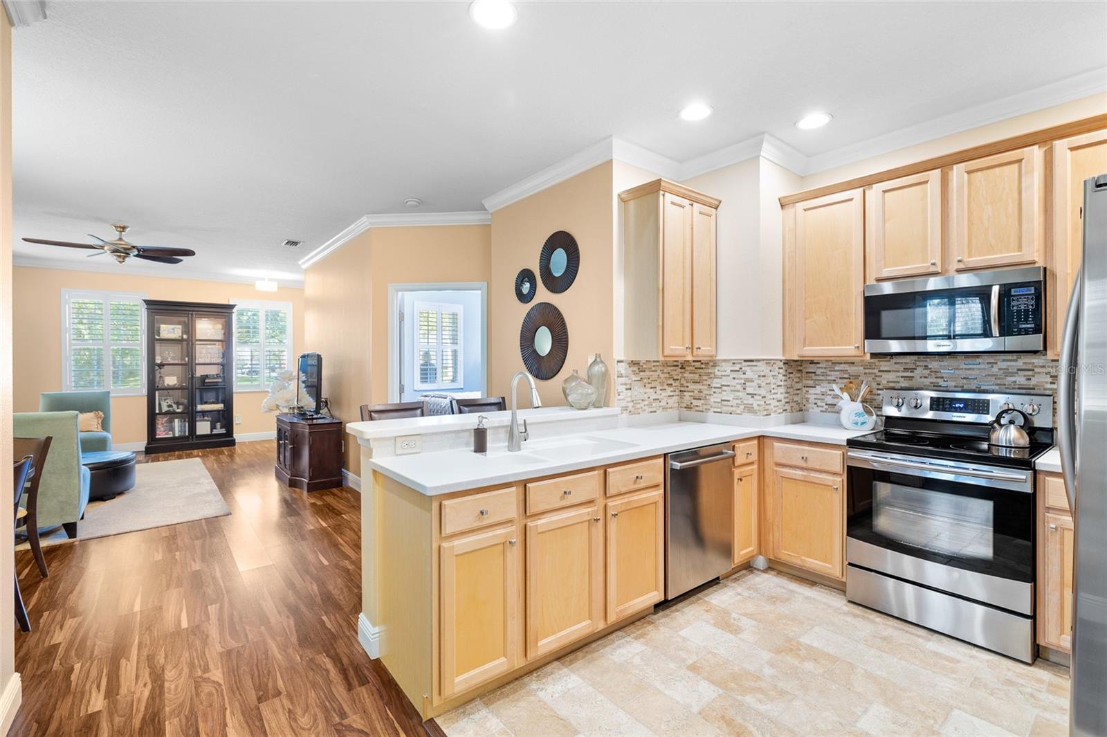 9510 GEORGIAN PARK LN #107