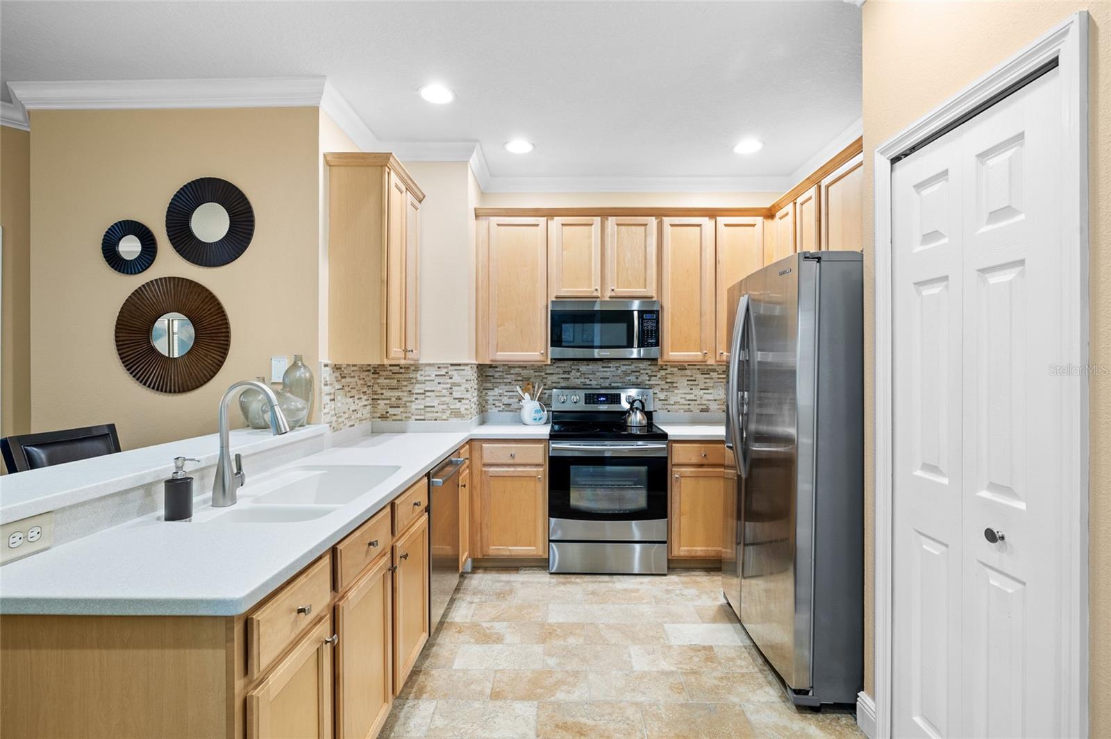 9510 GEORGIAN PARK LN #107