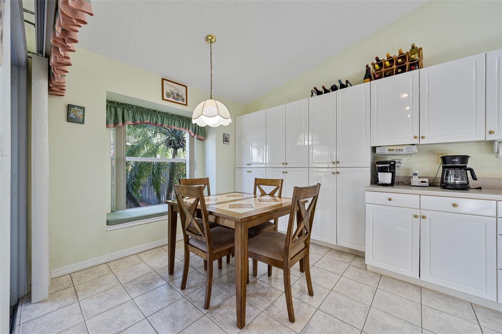 3087 PEPPERWOOD LN W