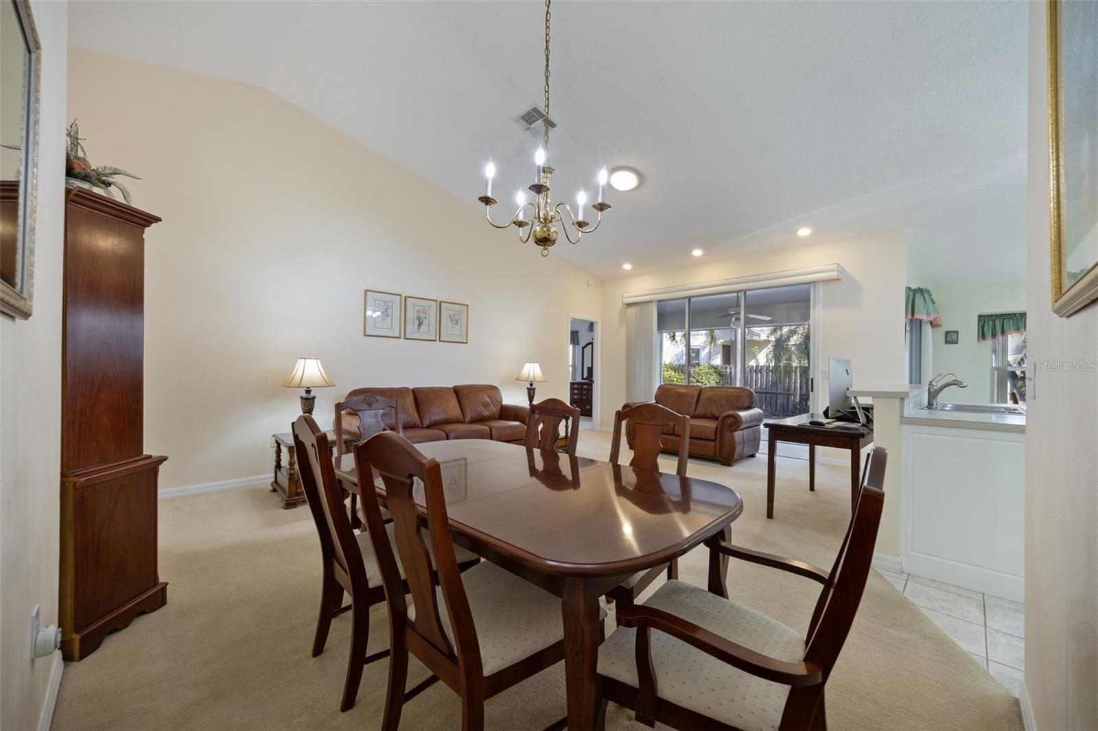 3087 PEPPERWOOD LN W