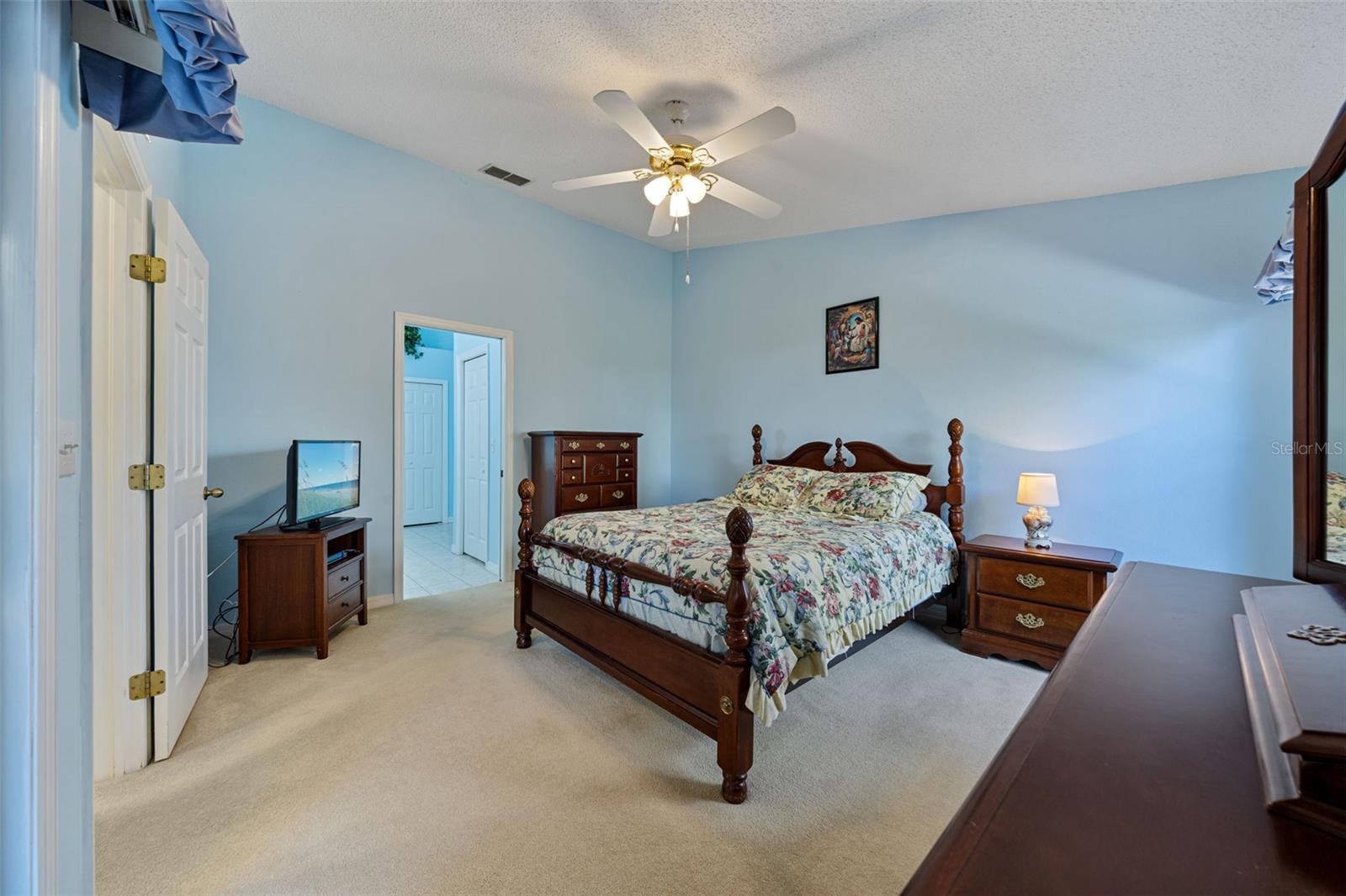 3087 PEPPERWOOD LN W