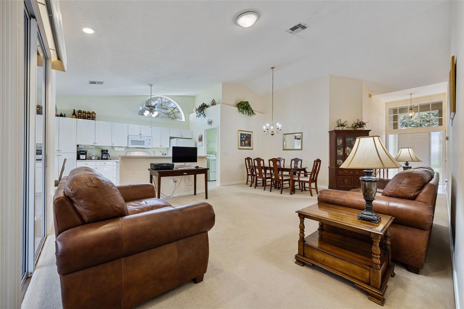 3087 PEPPERWOOD LN W