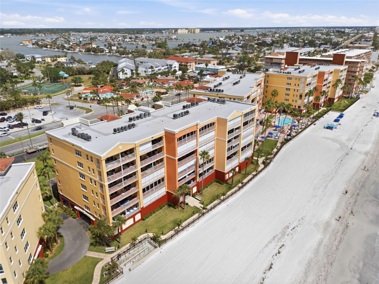 16550 GULF BLVD #342