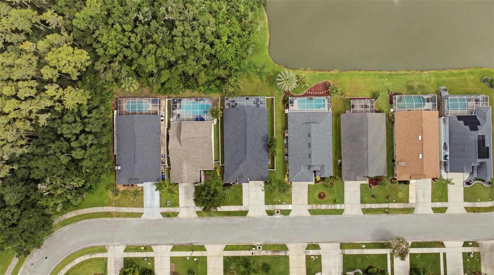 416 CYPRESS VIEW DR
