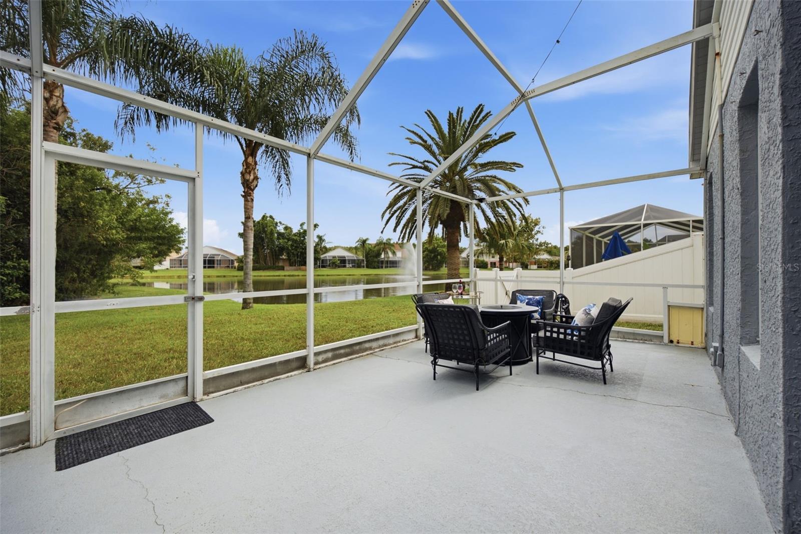 416 CYPRESS VIEW DR
