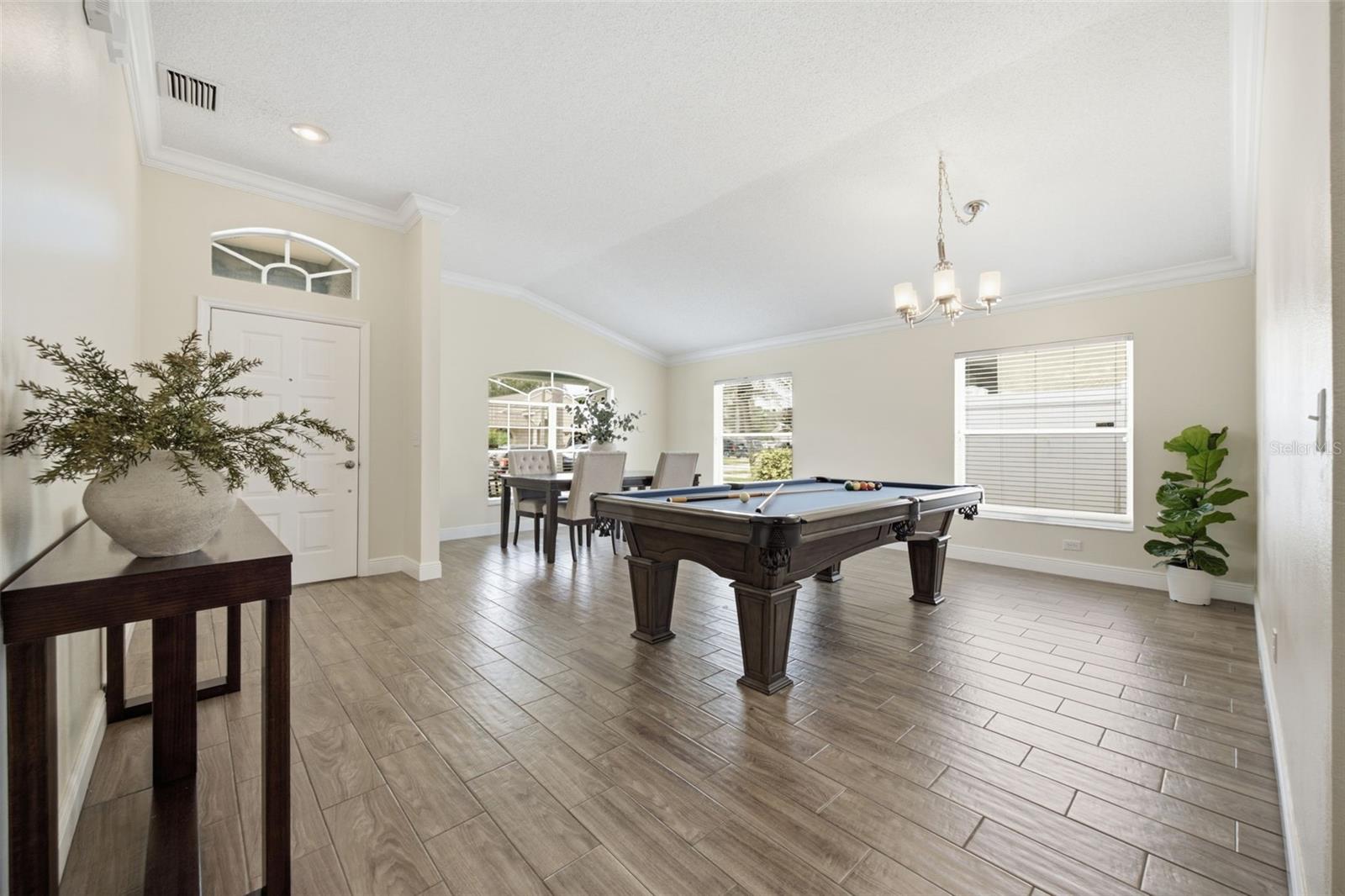 416 CYPRESS VIEW DR