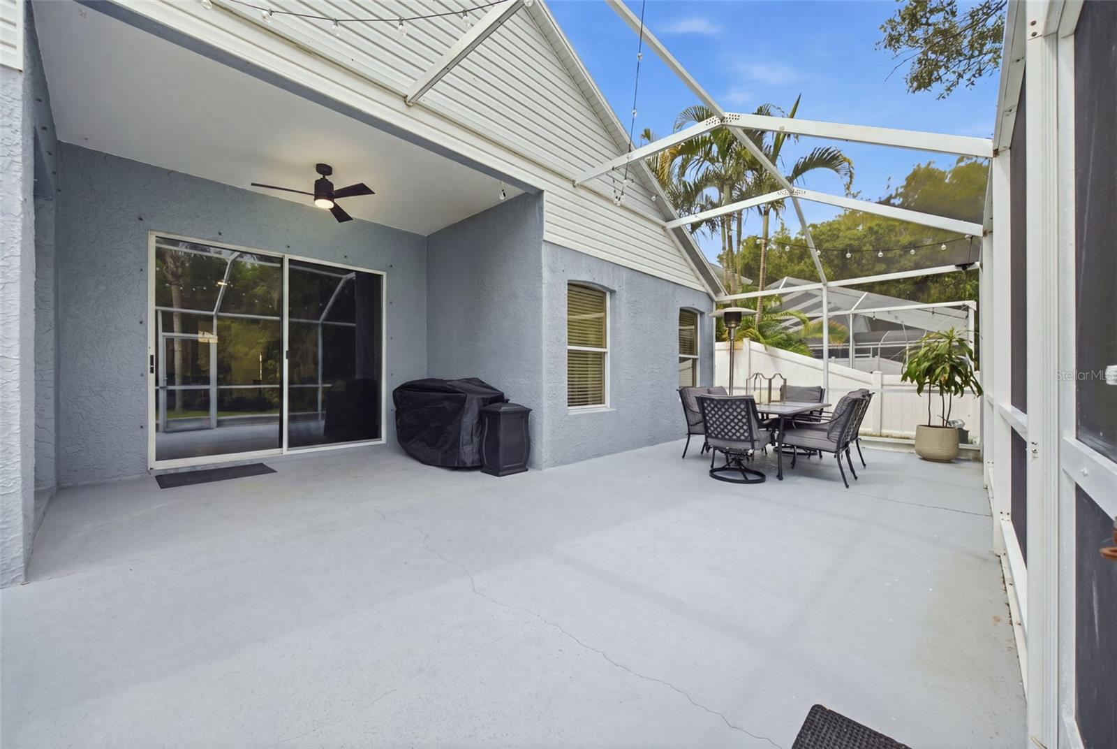 416 CYPRESS VIEW DR