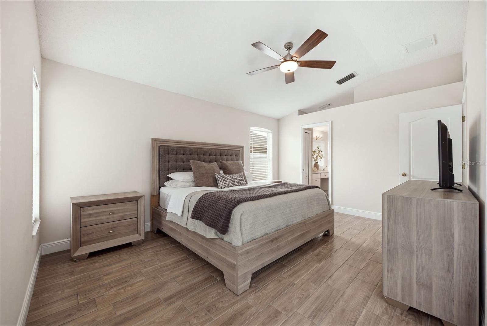 416 CYPRESS VIEW DR