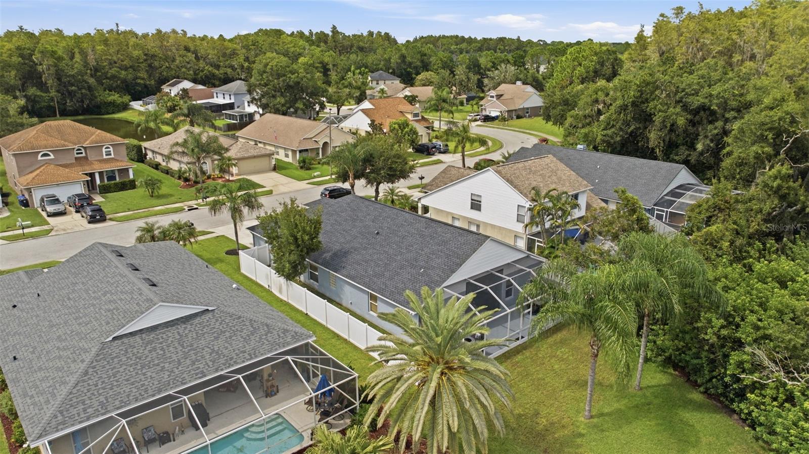 416 CYPRESS VIEW DR