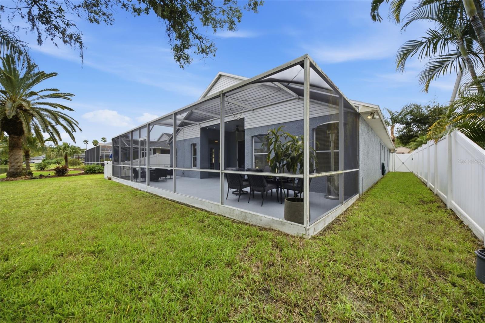 416 CYPRESS VIEW DR