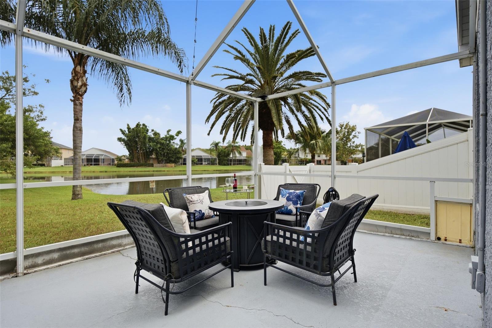416 CYPRESS VIEW DR