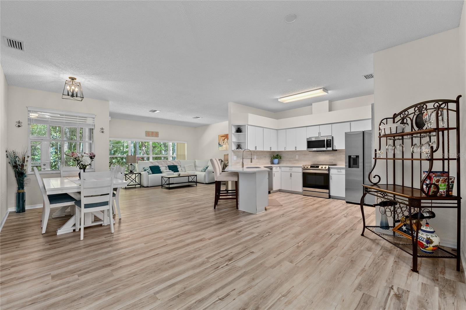3516 TEALWOOD CIR