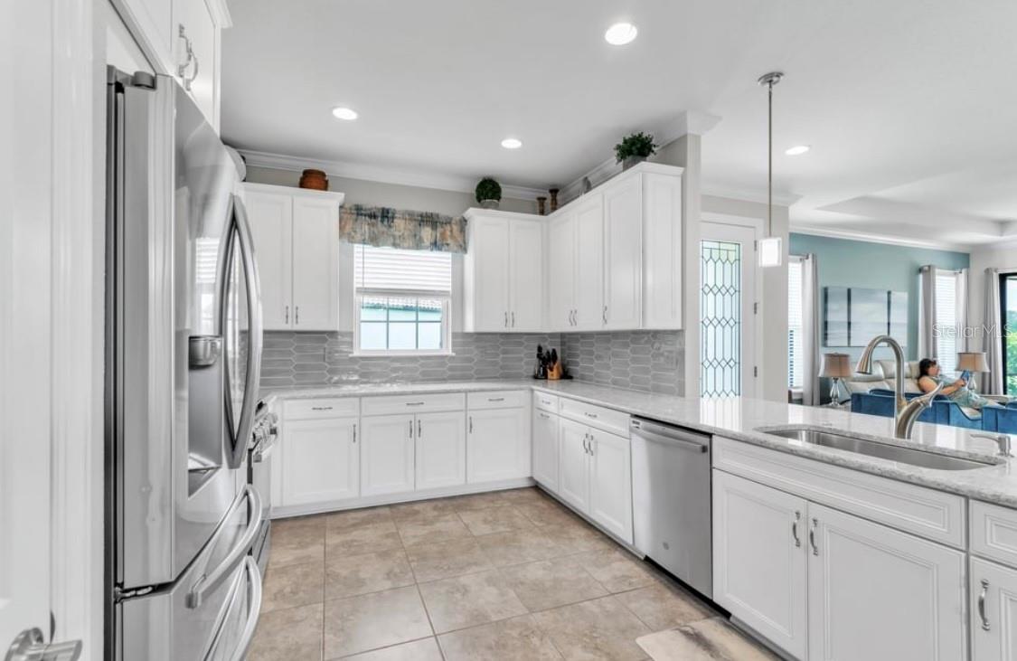3134 FRANCOA DR