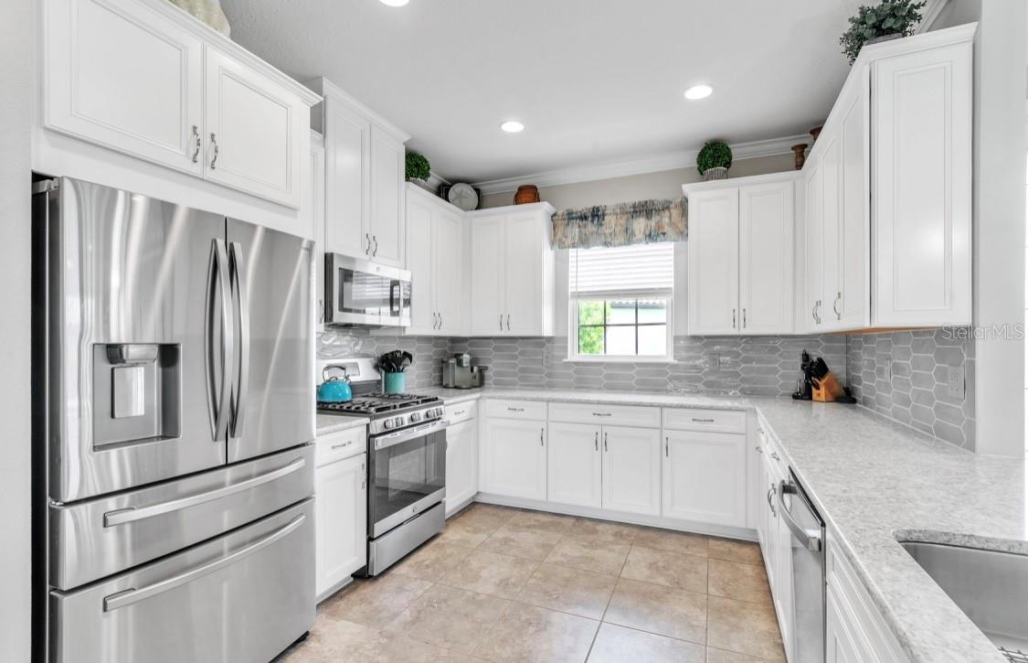 3134 FRANCOA DR