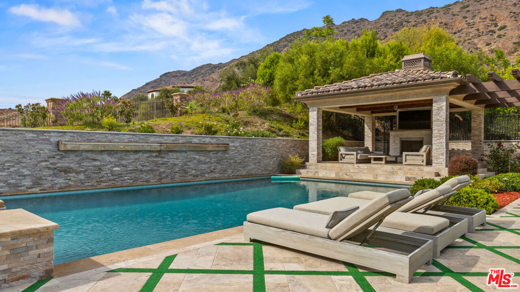 29450 MALIBU VIEW Court