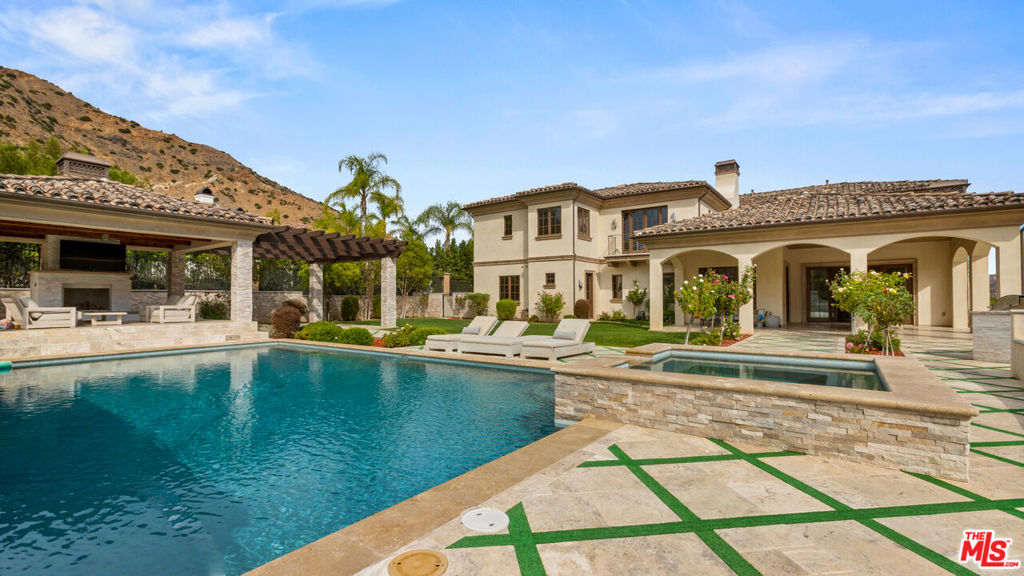 29450 MALIBU VIEW Court