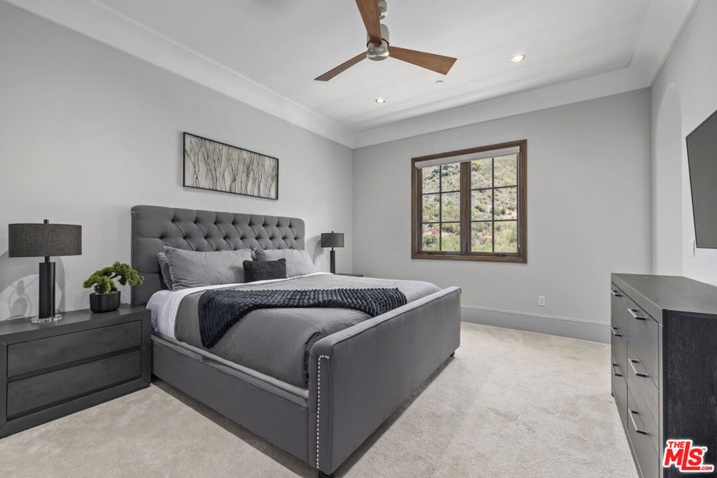 29450 MALIBU VIEW Court