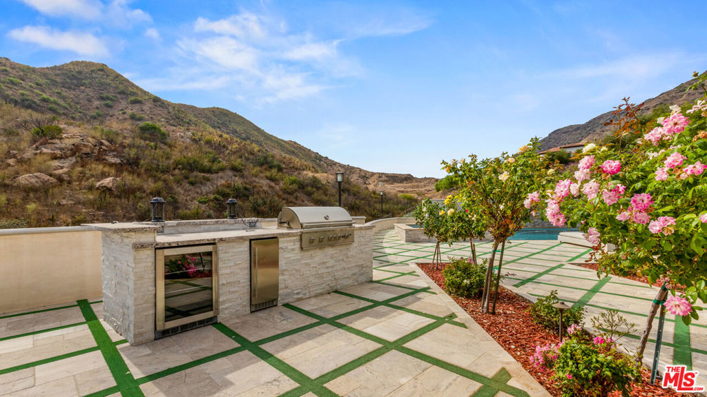 29450 MALIBU VIEW Court
