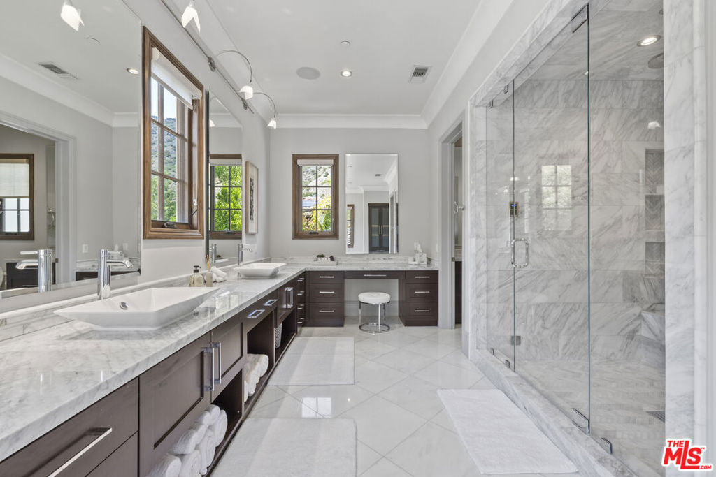 29450 MALIBU VIEW Court