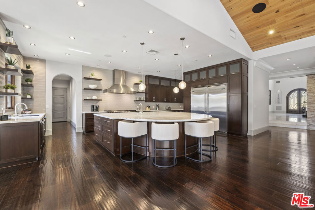29450 MALIBU VIEW Court
