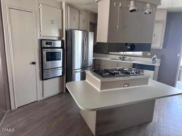 1150 Ventura Boulevard 66