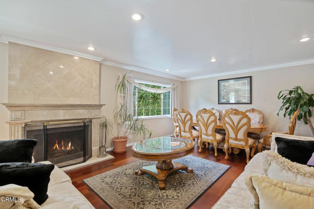 6555 Camino Venturoso