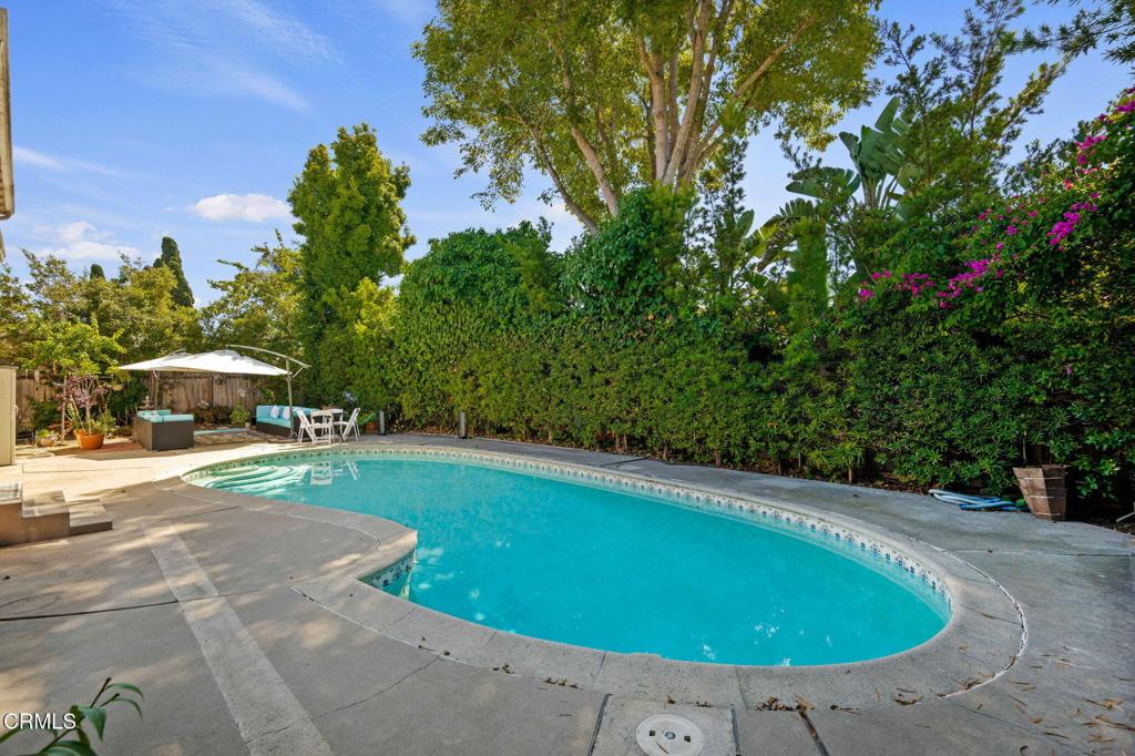 6555 Camino Venturoso