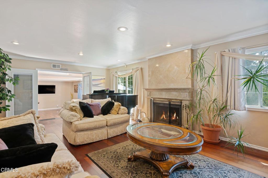 6555 Camino Venturoso