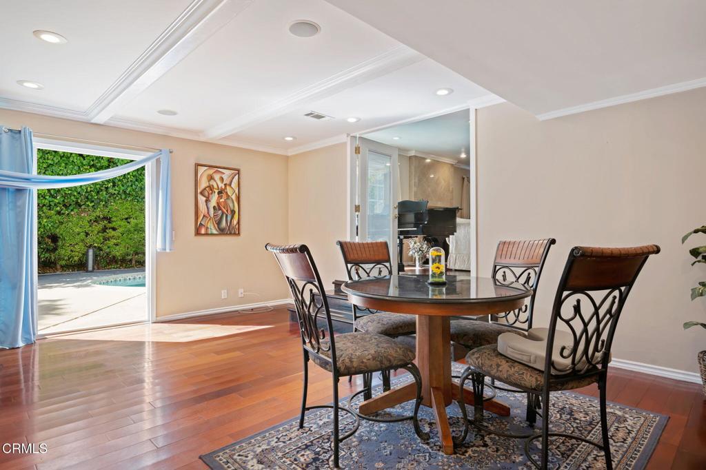 6555 Camino Venturoso